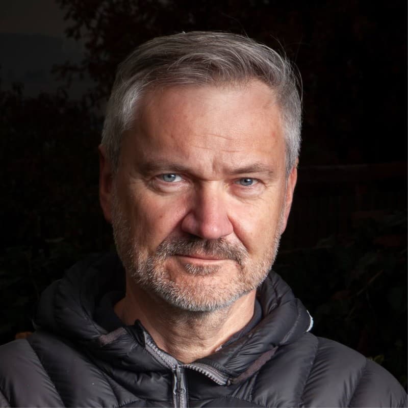 Miroslav Pekárek · Spoluzakladatel · platby